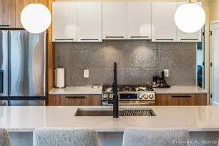 593 W Webster Ave, Muskegon, MI 49440 - Photo 7