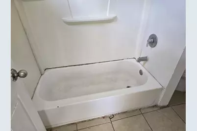 323 Ferry Avenue, Pontiac, MI 48341 - Photo 3