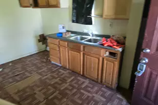 323 Ferry Ave, Pontiac, MI 48341 - Photo 23