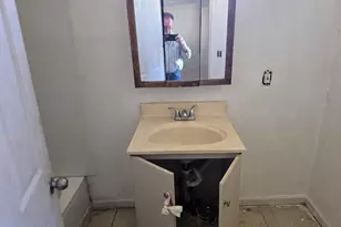 323 Ferry Ave, Pontiac, MI 48341 - Photo 29