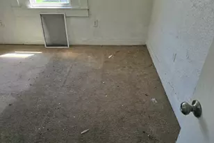 323 Ferry Ave, Pontiac, MI 48341 - Photo 11