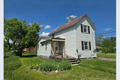 323 Ferry Avenue, Pontiac, MI 48341 - Photo 1