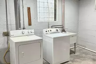 905 Calvin Ave SE, Grand Rapids, MI 49506 - Photo 29