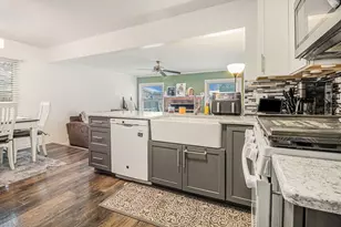 1381 Hampshire Dr, Canton, MI 48188 - Photo 13