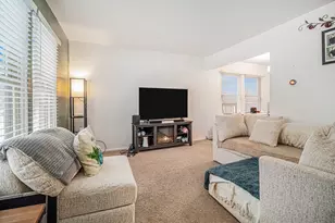 1381 Hampshire Dr, Canton, MI 48188 - Photo 5