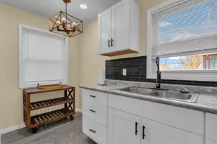 10320 Crocuslawn St, Detroit, MI 48204 - Photo 7