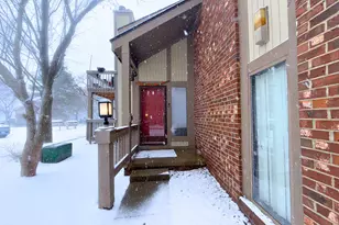 7361 Radcliff Dr, West Bloomfield, MI 48322 - Photo 5