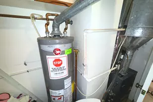 7361 Radcliff Dr, West Bloomfield, MI 48322 - Photo 31