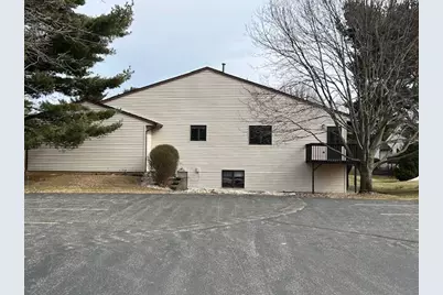 2700 Stonegate Drive SW #21, Wyoming, MI 49519 - Photo 3