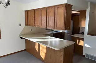 2700 Stonegate Dr SW, Wyoming, MI 49519 - Photo 5