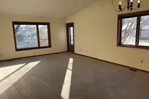 2700 Stonegate Dr SW, Wyoming, MI 49519 - Photo 9