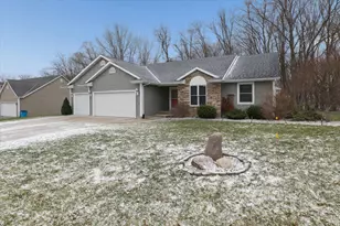 2402 Crest Haven Blvd, Berrien Springs, MI 49103 - Photo 27