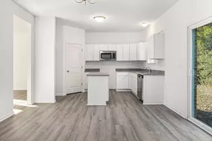 7177 Belle Pointe Dr, Belleville, MI 48111 - Photo 9