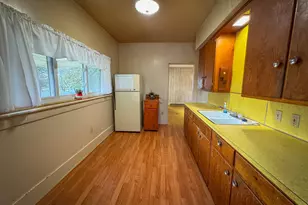 316 E Cherry St, Fremont, MI 49412 - Photo 13