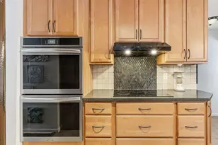 1021 Donnington Terrace, Kalamazoo, MI 49006 - Photo 7