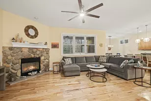 6288 Hawthorne Ct, Saugatuck, MI 49453 - Photo 7