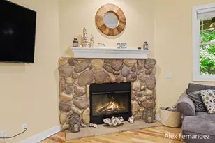 6288 Hawthorne Ct, Saugatuck, MI 49453 - Photo 9