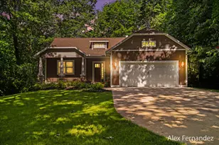 6288 Hawthorne Ct, Saugatuck, MI 49453 - Photo 1