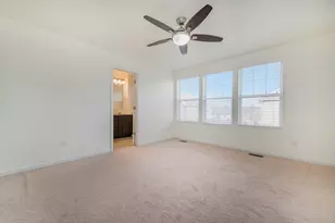 329 Glenhurst Blvd, Rochester Hills, MI 48307 - Photo 9