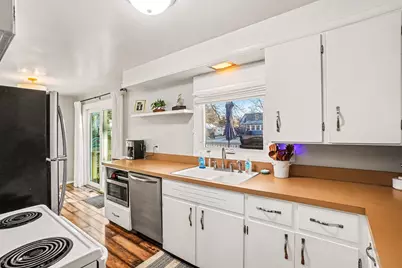 221 S Park Street, Zeeland, MI 49464 - Photo 5