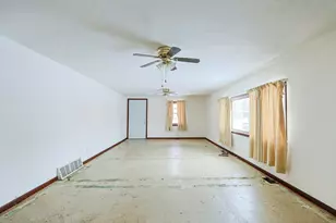 1582 Bakertown Rd, Buchanan, MI 49107 - Photo 9