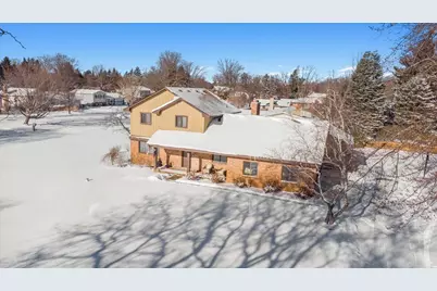 1633 Majon Drive, Highland, MI 48356 - Photo 3