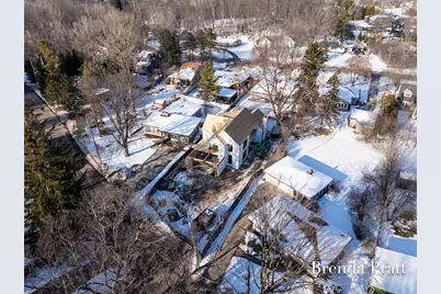 2909 Pioneer Club Road SE, East Grand Rapids, MI 49506 - Photo 13