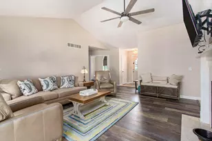 32282 Pinedale Ln, Gobles, MI 49055 - Photo 9