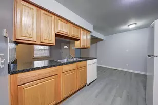 260 W Unadilla St, Pinckney, MI 48169 - Photo 5