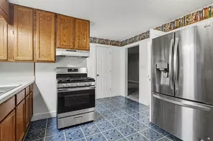 113 N 31st St, Battle Creek, MI 49015 - Photo 7