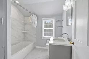 1817 Manchester Blvd, Grosse Pointe Woods, MI 48236 - Photo 25