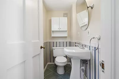 1817 Manchester Boulevard, Grosse Pointe Woods, MI 48236 - Photo 17