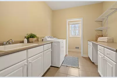 3700 Oakharbor Street, Kalamazoo, MI 49009 - Photo 15