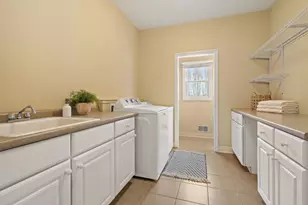 3700 Oakharbor St, Kalamazoo, MI 49009 - Photo 15