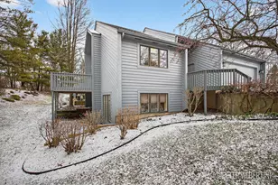 5171 N Quail Crest Dr SE, Grand Rapids, MI 49546 - Photo 3