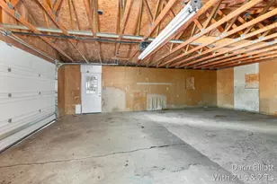 2110 Worden St, Lansing, MI 48910 - Photo 27