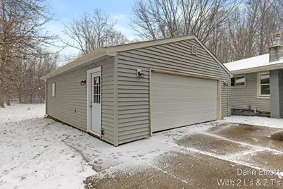 2110 Worden Street, Lansing, MI 48910 - Photo 25