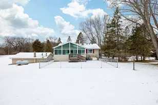 11081 Kelly Rd, Pinckney, MI 48169 - Photo 41