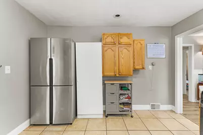 4305 Keller Street, Norton Shores, MI 49441 - Photo 7