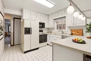 6528 Owen Dr, Kalamazoo, MI 49009 - Photo 9