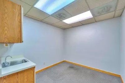 900 E Michigan Avenue #104, Jackson, MI 49201 - Photo 17