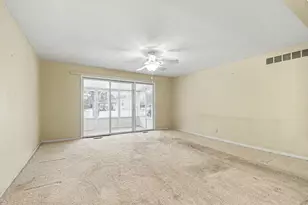 5785 Leisure S Dr SE, Grand Rapids, MI 49548 - Photo 5