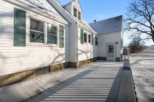 9481 W Pine Lake Rd, Delton, MI 49046 - Photo 35