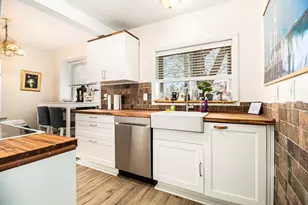 35425 Five Mile Rd, Livonia, MI 48154 - Photo 5