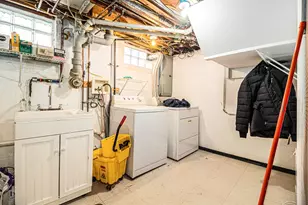 35425 Five Mile Rd, Livonia, MI 48154 - Photo 13