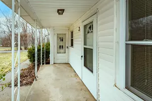 3 Shipman Cir, Ann Arbor, MI 48104 - Photo 9