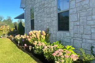 11700 Britton Rd, Byron, MI 48418 - Photo 7