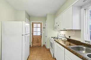 936 Mayhew Wood Dr SE, Grand Rapids, MI 49507 - Photo 5