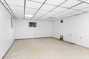 1619 Sentinal St SW, Wyoming, MI 49519 - Photo 23