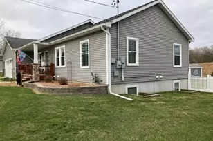 171 Arnold St, Allegan, MI 49010 - Photo 31